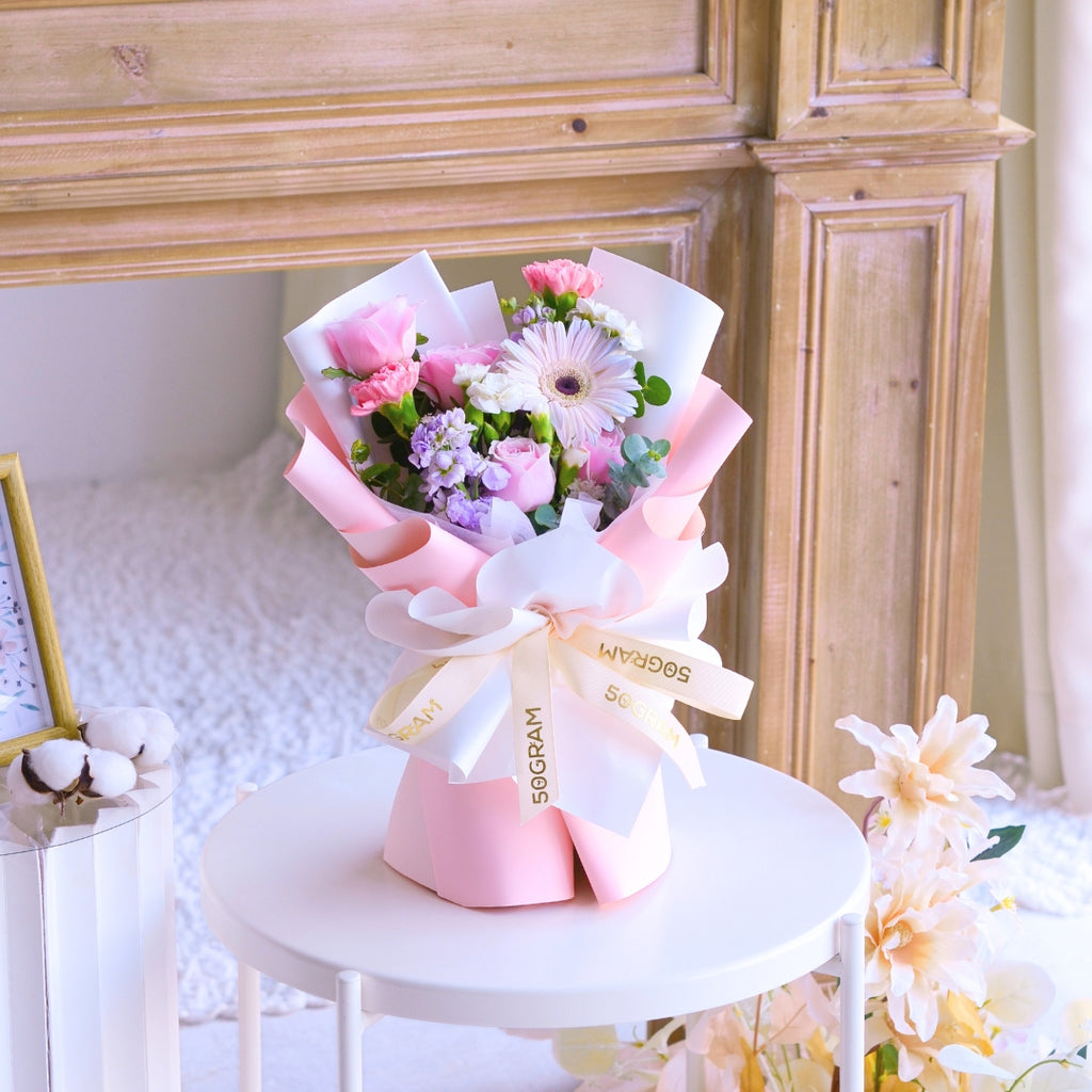 Darling Delight Girlfriend's Day Hand Bouquet image 4