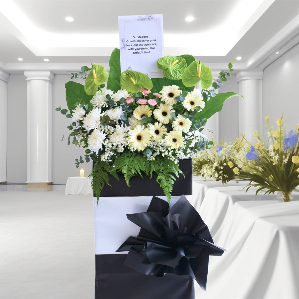 Luminous Memories | Condolences Flower Stand image 4