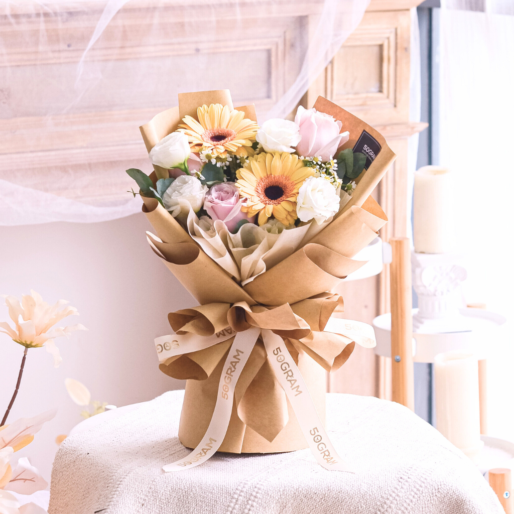 My Everything Champagne Daisy Hand Bouquet image 5