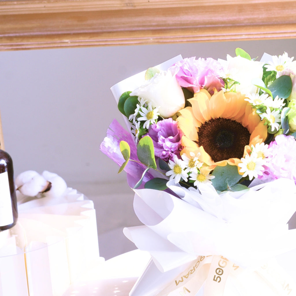All Set to Soar Hand Bouquet image 7