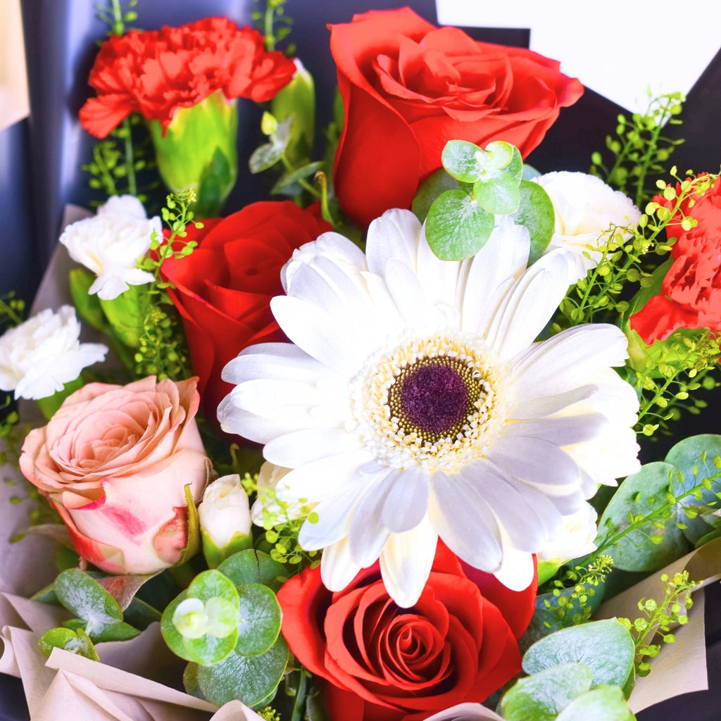 Charming Love Girlfriend's Day Hand Bouquet image 6