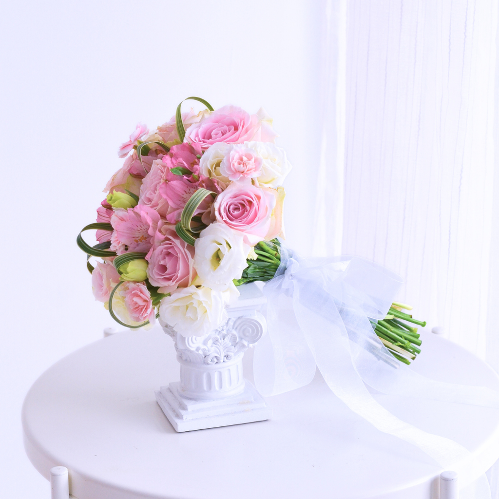 Roseate Embrace | Bridal Bouquet image 3
